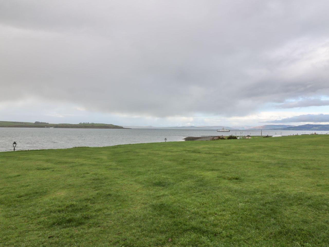 Cumbrae View Apartment Largs Exterior foto
