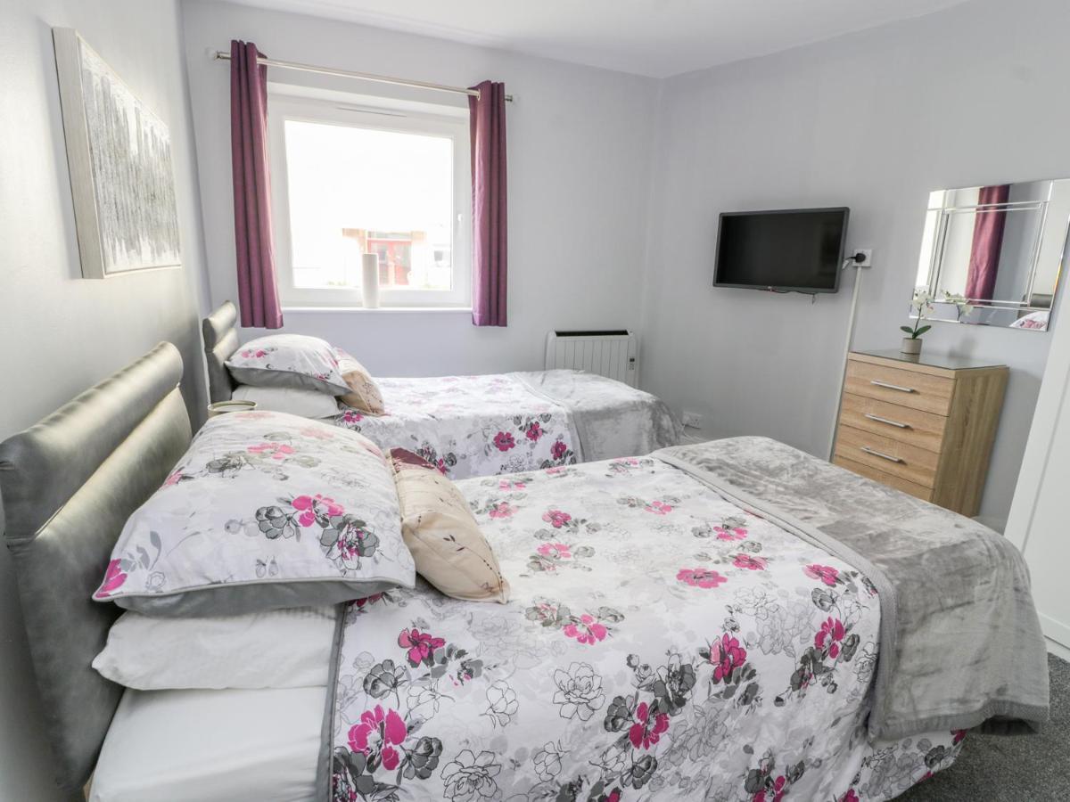 Cumbrae View Apartment Largs Exterior foto