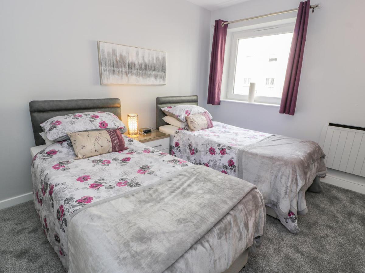 Cumbrae View Apartment Largs Exterior foto