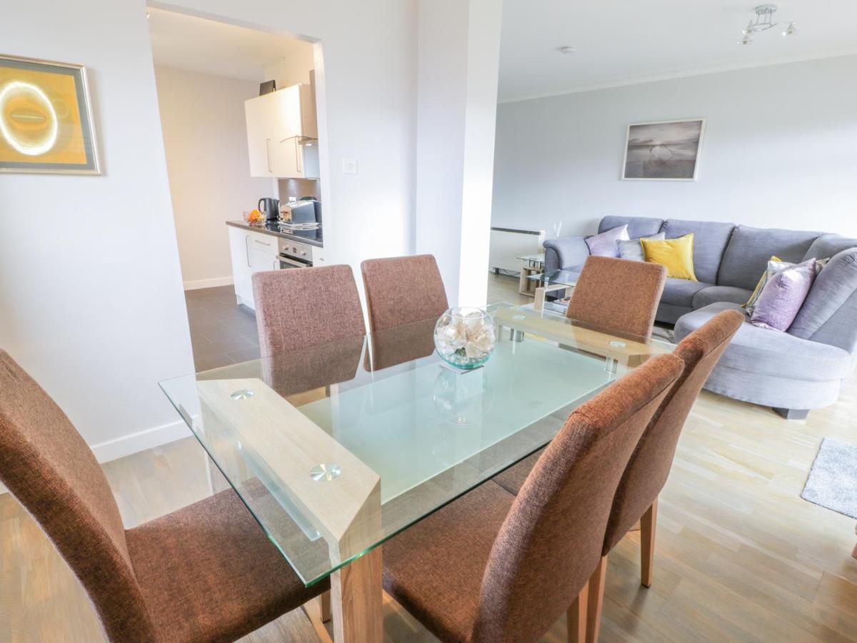 Cumbrae View Apartment Largs Exterior foto